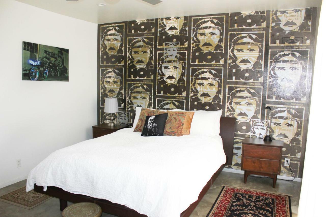 Ocean Front Vortex Female Hostel Private Rooms Free Bikes Los Angeles Exterior photo